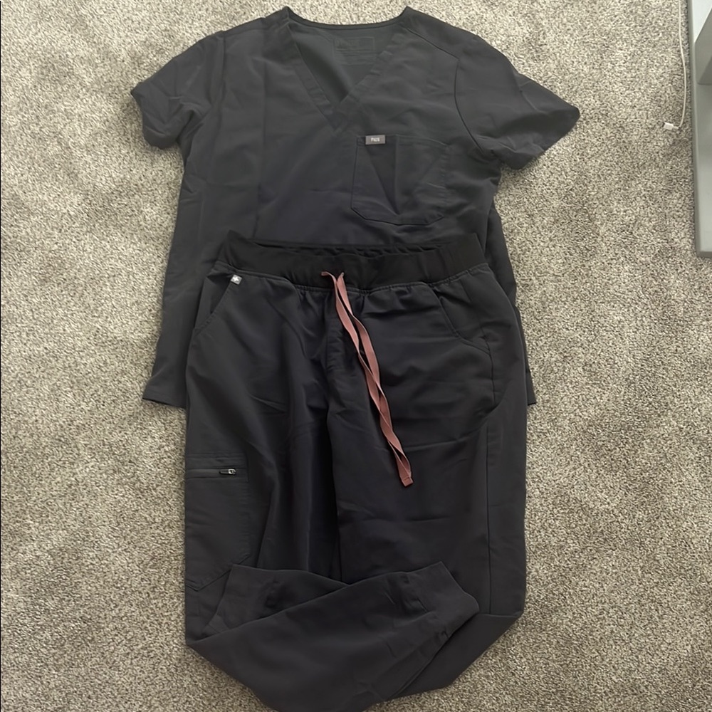 Figs Charcoal Grey Scrub Set